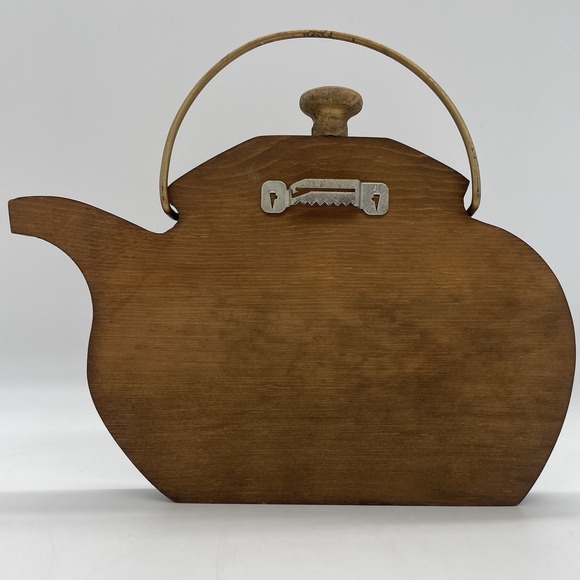 Vintage Wooden Tea Kettle Shape 3 Key Hook Hand Painted Daisy Cabincore Wall Art - Picture 5 of 8
